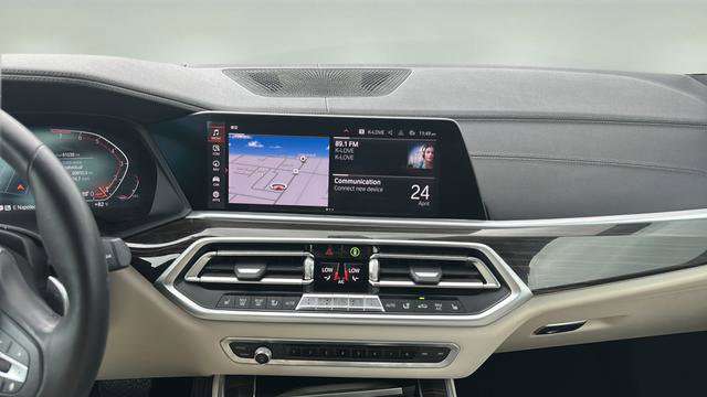 Used 2019 BMW X5 xDrive40i w/ Premium Package 2 AWD/4WD image 12