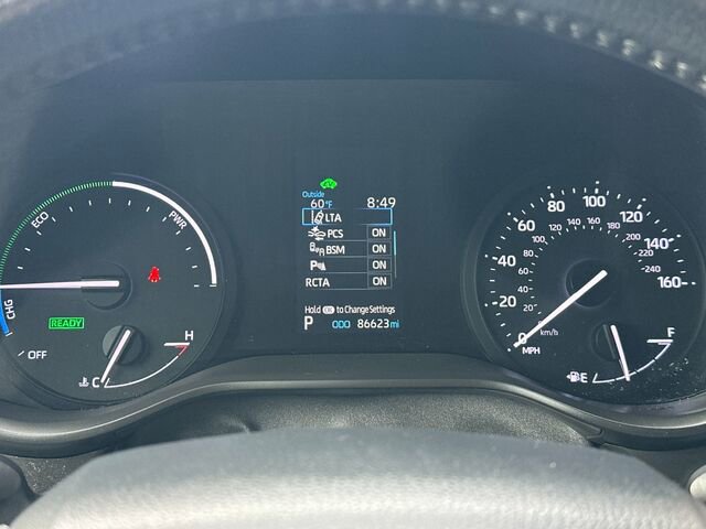 Used 2022 Toyota Sienna XLE image 30