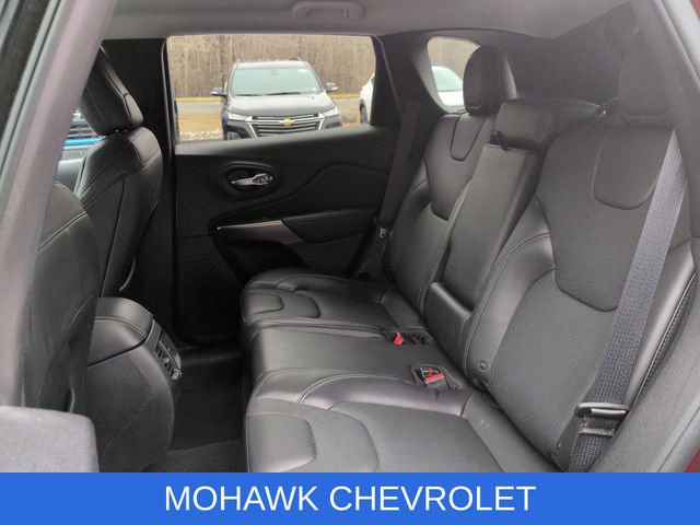 Used 2019 Jeep Cherokee Limited image 24