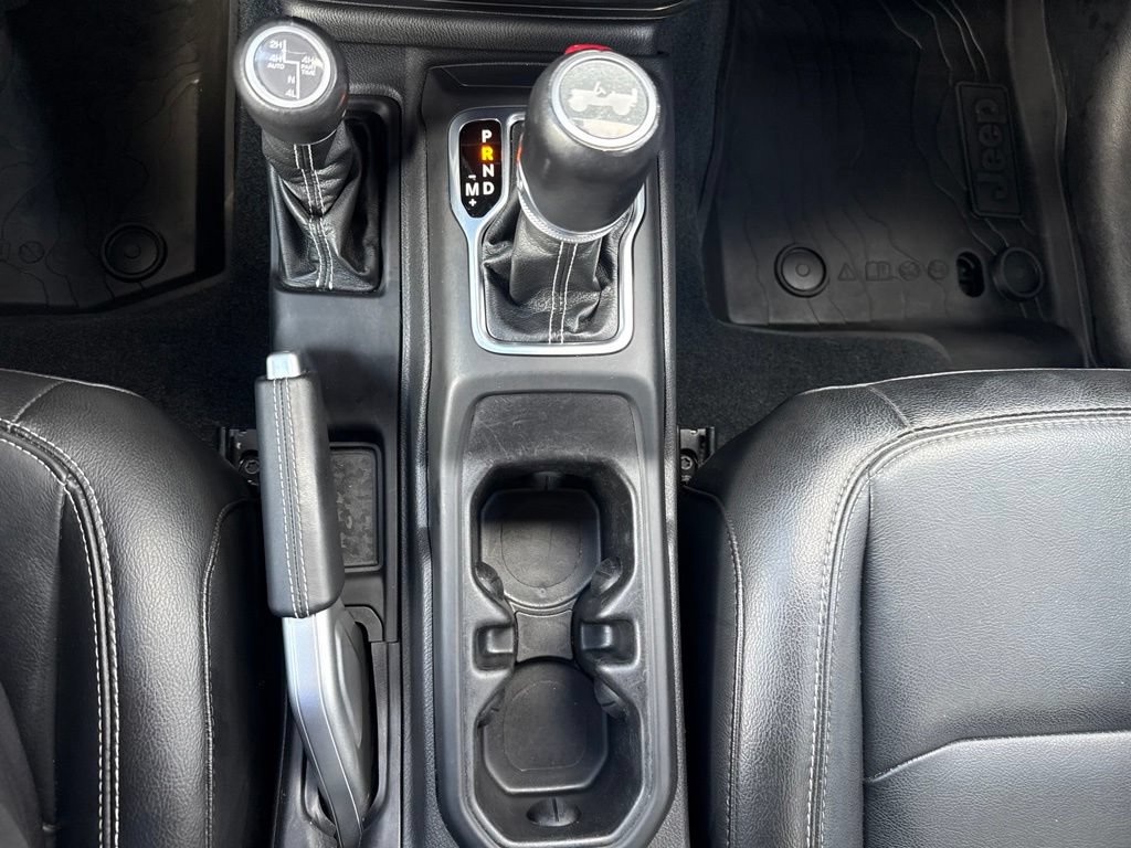 Certified 2022 Jeep Wrangler Unlimited Sahara w/ Cold Weather Group AWD/4WD image 28