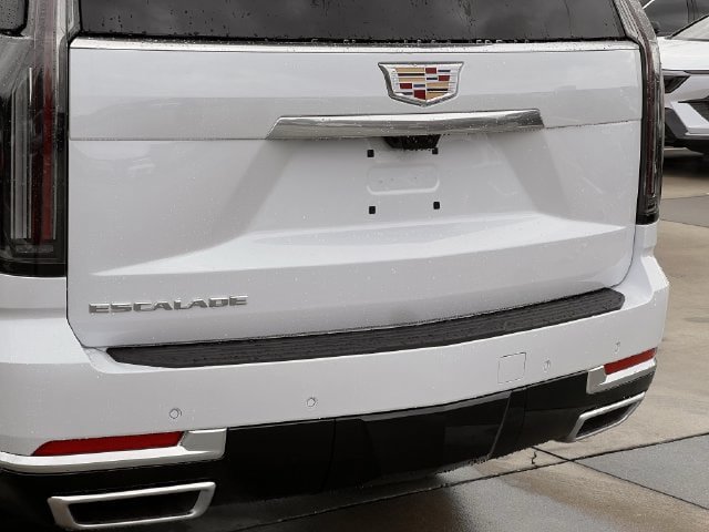 New 2027 Cadillac Escalade ESV Luxury AWD/4WD image 6