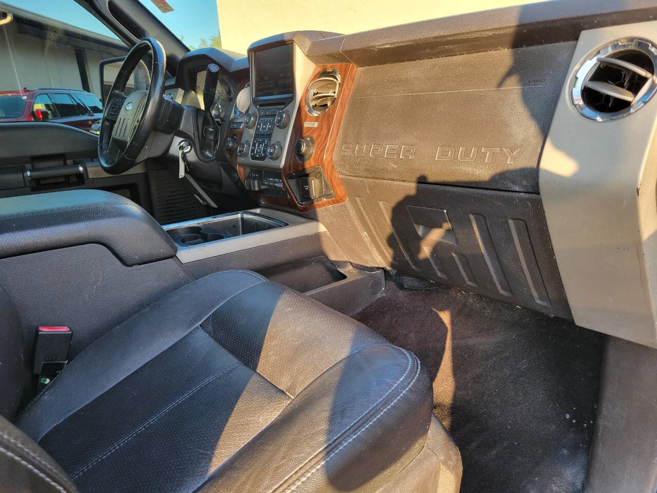 Used 2016 Ford F250 Lariat w/ Lariat Ultimate Package image 9