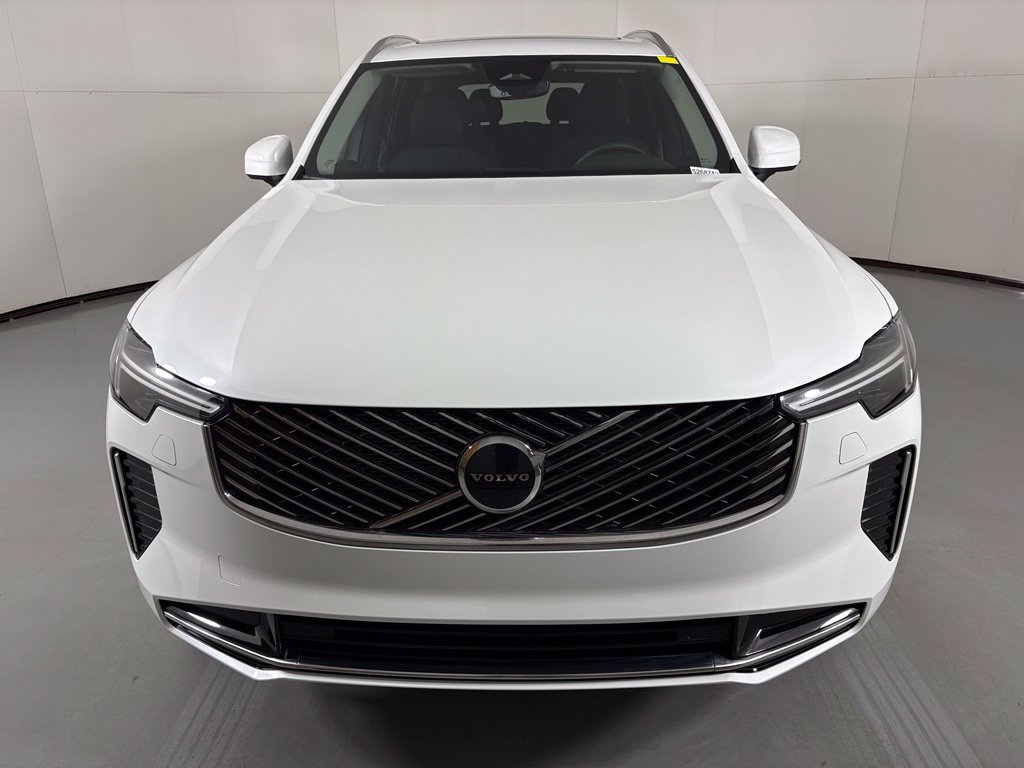 New 2026 Volvo XC90 B5 Core AWD/4WD image 3