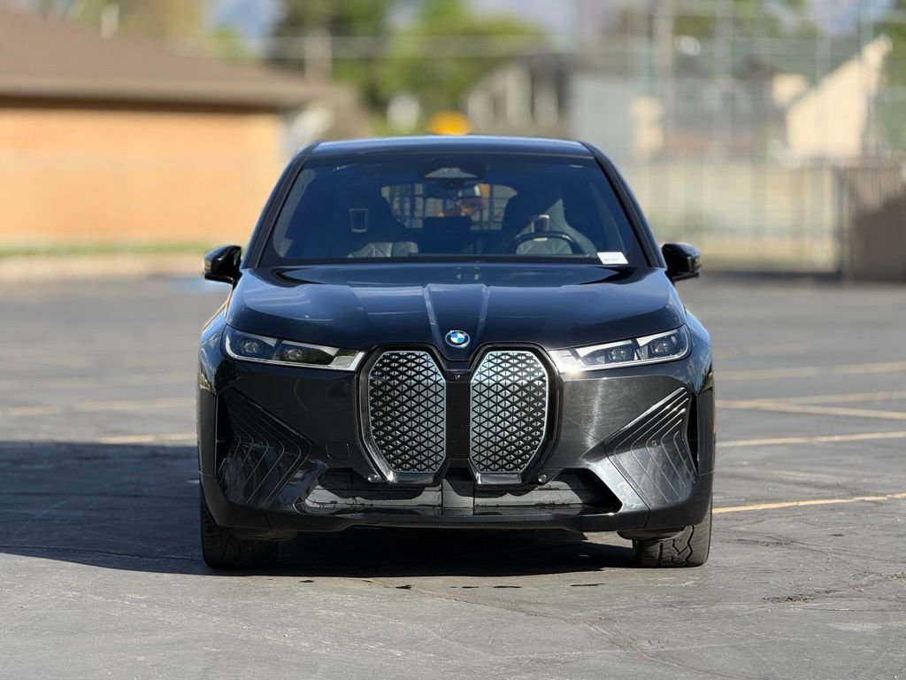 Certified 2022 BMW iX xDrive50 w/ Premium Package image 2