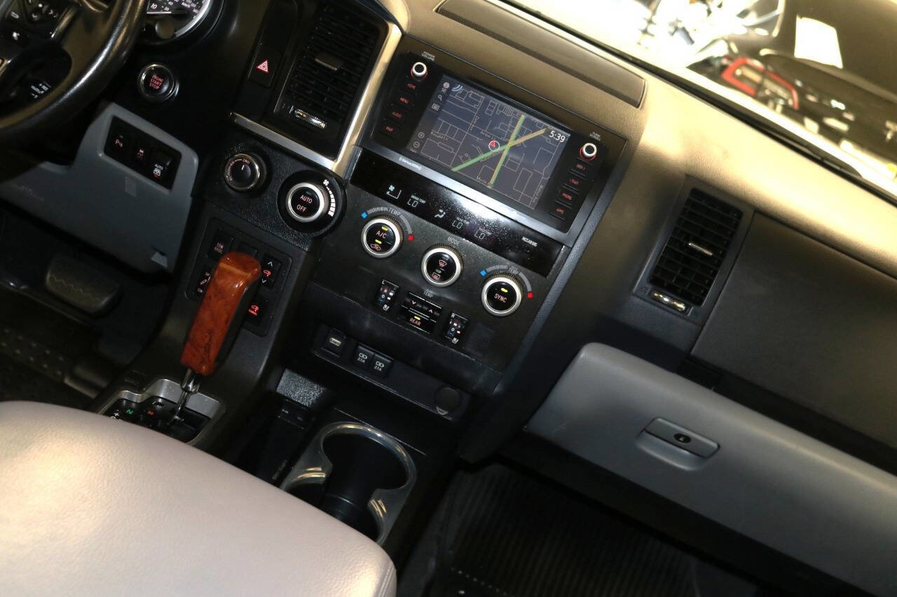 Used 2020 Toyota Sequoia Platinum image 25