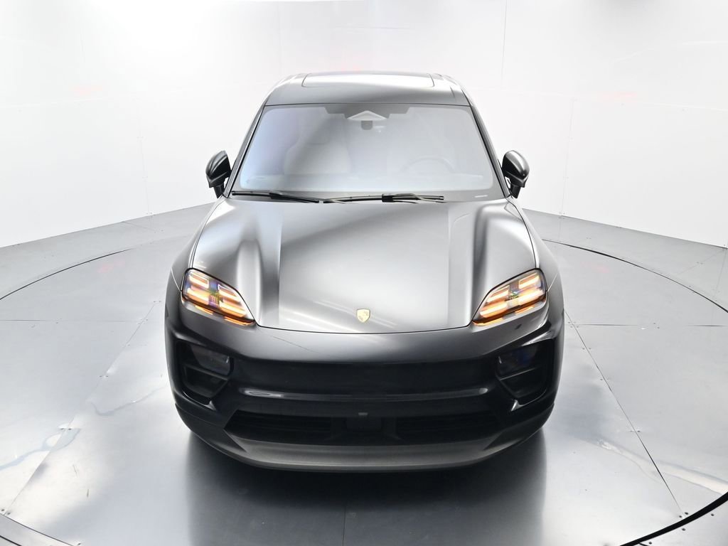Certified 2024 Porsche Macan 4 Electric image 41