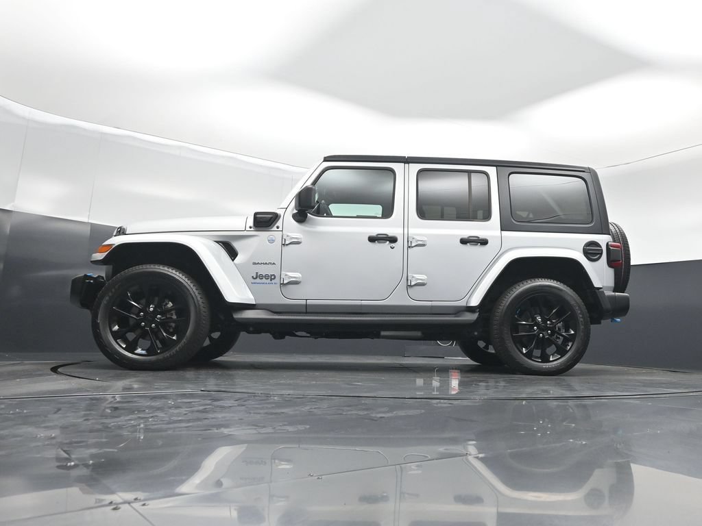 Used 2023 Jeep Wrangler Unlimited Sahara w/ Cold Weather Group AWD/4WD image 49