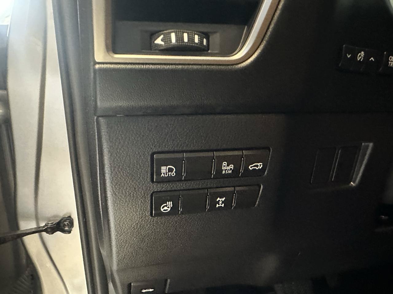 Used 2018 Lexus NX 300 AWD w/ Premium Package image 12