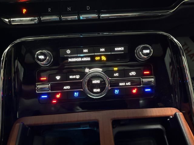 Used 2020 Lincoln Navigator Reserve w/ Equipment Group 208A Reserve AWD/4WD image 7