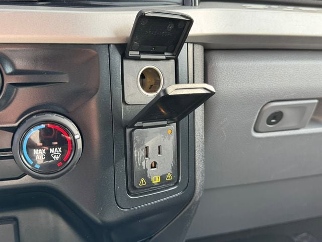 Used 2024 Ford F350 XLT AWD/4WD image 41