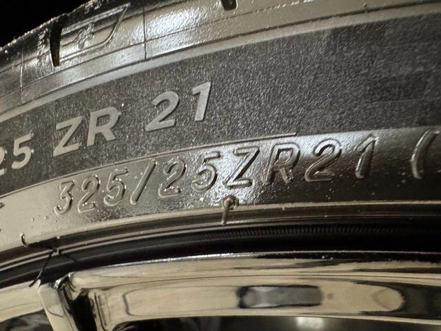 Used 2023 Chevrolet Corvette Stingray Coupe w/ 1LT RWD image 24