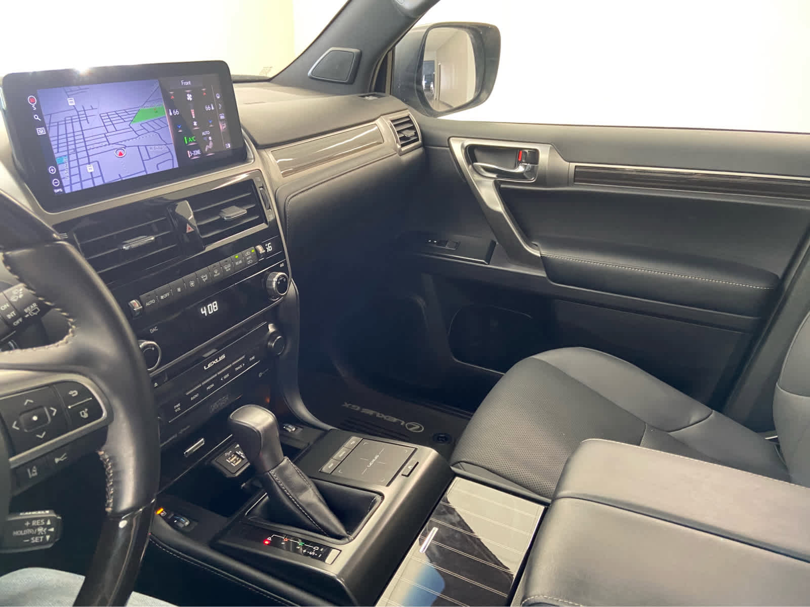 Used 2023 Lexus GX 460 Premium image 29