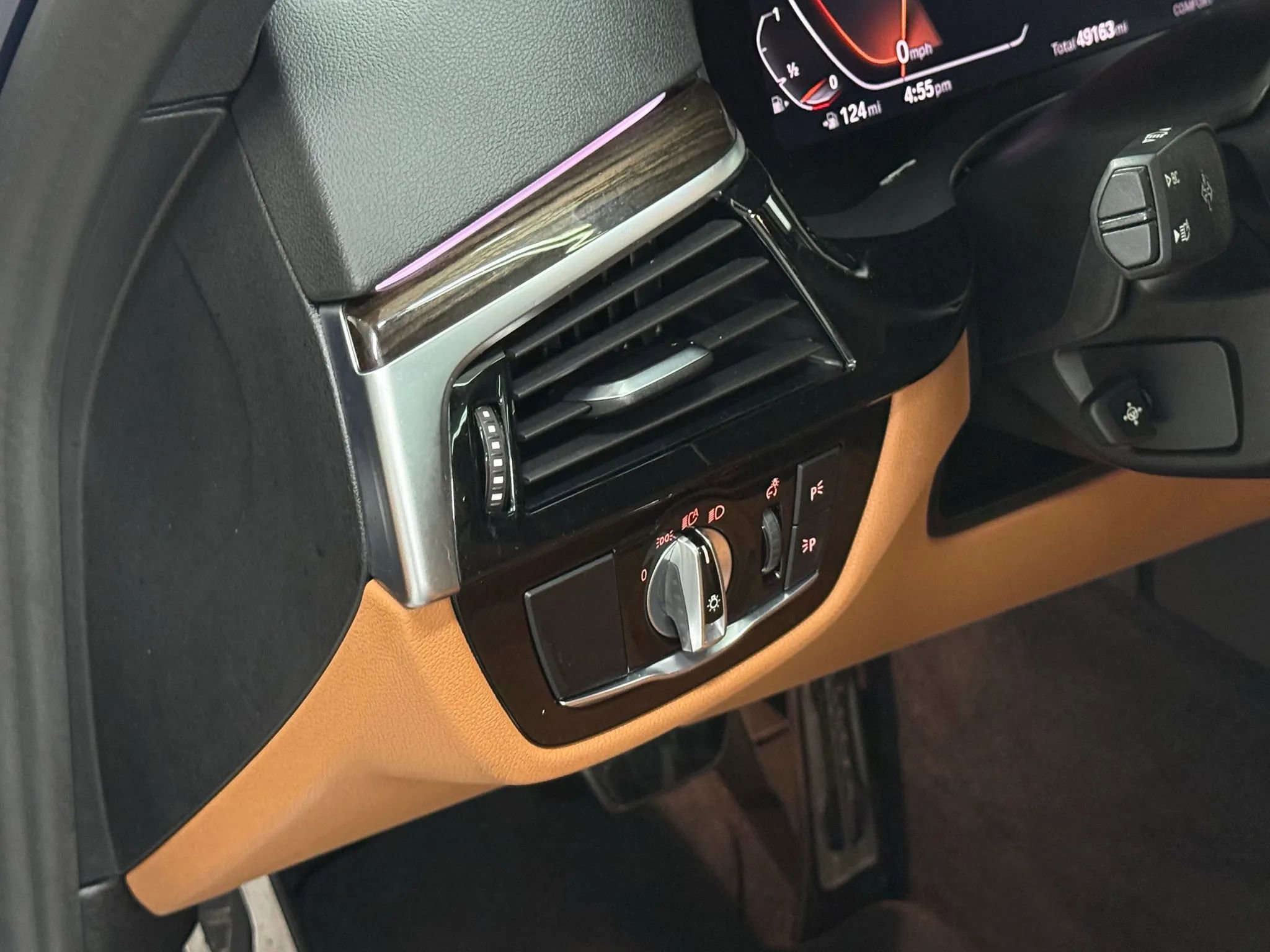 Used 2022 BMW 530i w/ M Sport Package RWD image 30