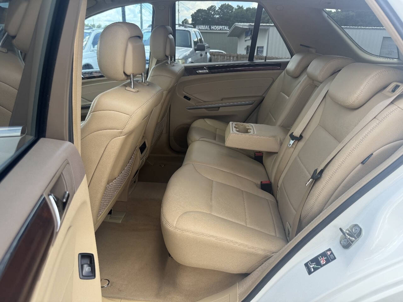 Used 2011 Mercedes-Benz ML 350 2WD image 12