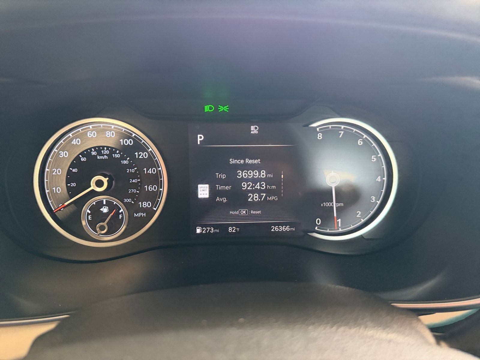 Used 2025 Genesis G70 2.5T AWD/4WD image 36