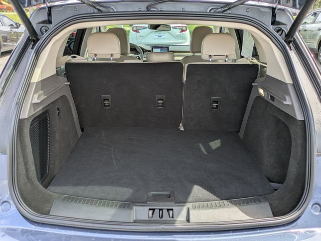 Used 2022 Lincoln Corsair FWD w/ Equipment Group 101A image 13