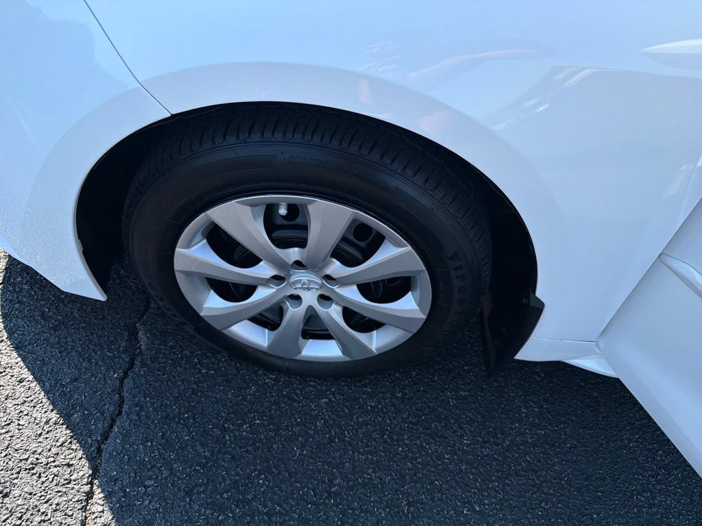 Used 2024 Toyota Corolla LE FWD image 26