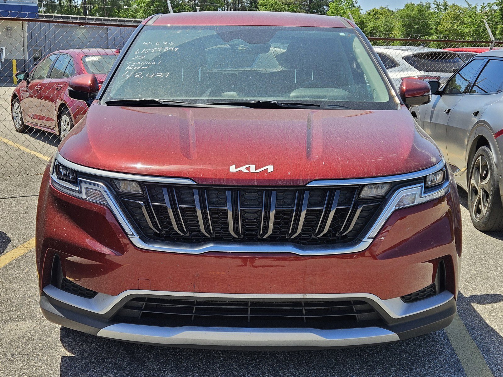 Used 2022 Kia Carnival LX image 6