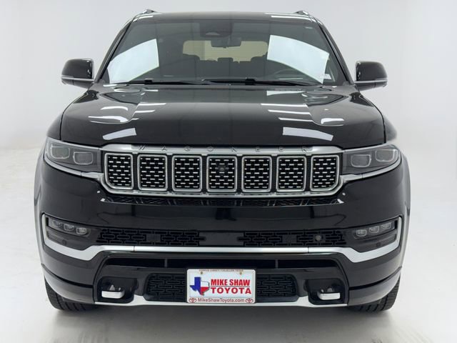 Used 2022 Jeep Grand Wagoneer Series III w/ Rear Seat Video Group 1 AWD/4WD image 3