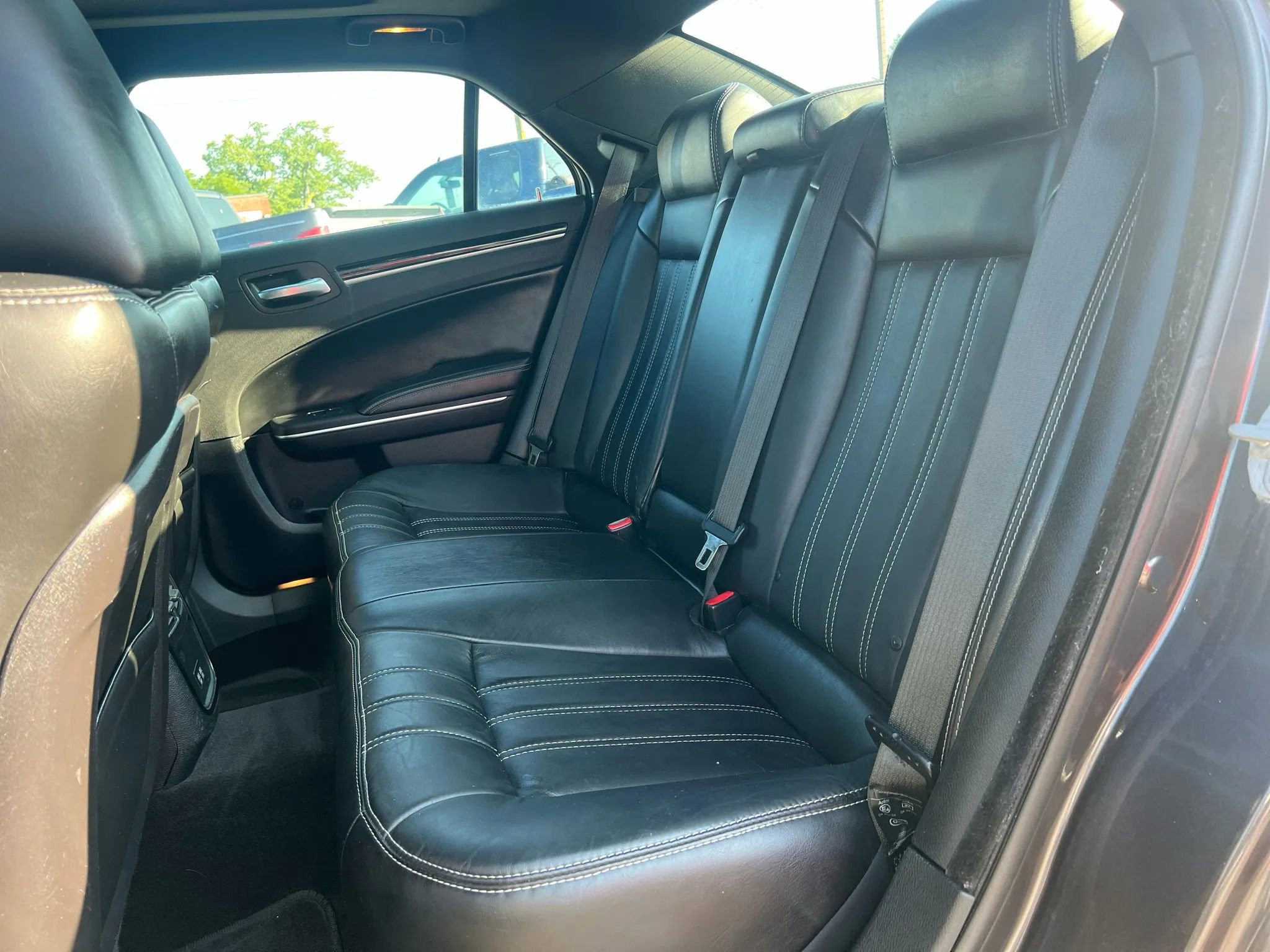 Used 2018 Chrysler 300 S w/ 300S Premium Group image 13