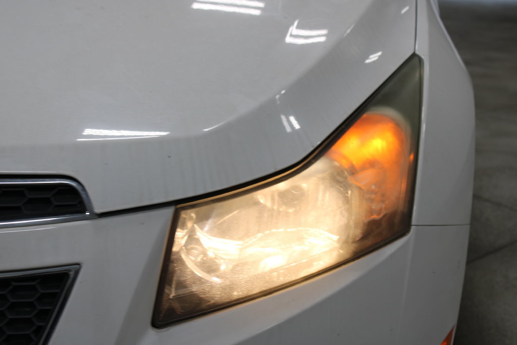 Used 2014 Chevrolet Cruze LT FWD image 13