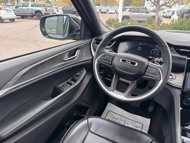 Used 2024 Jeep Grand Cherokee L Limited w/ Luxury Tech Group II AWD/4WD image 21
