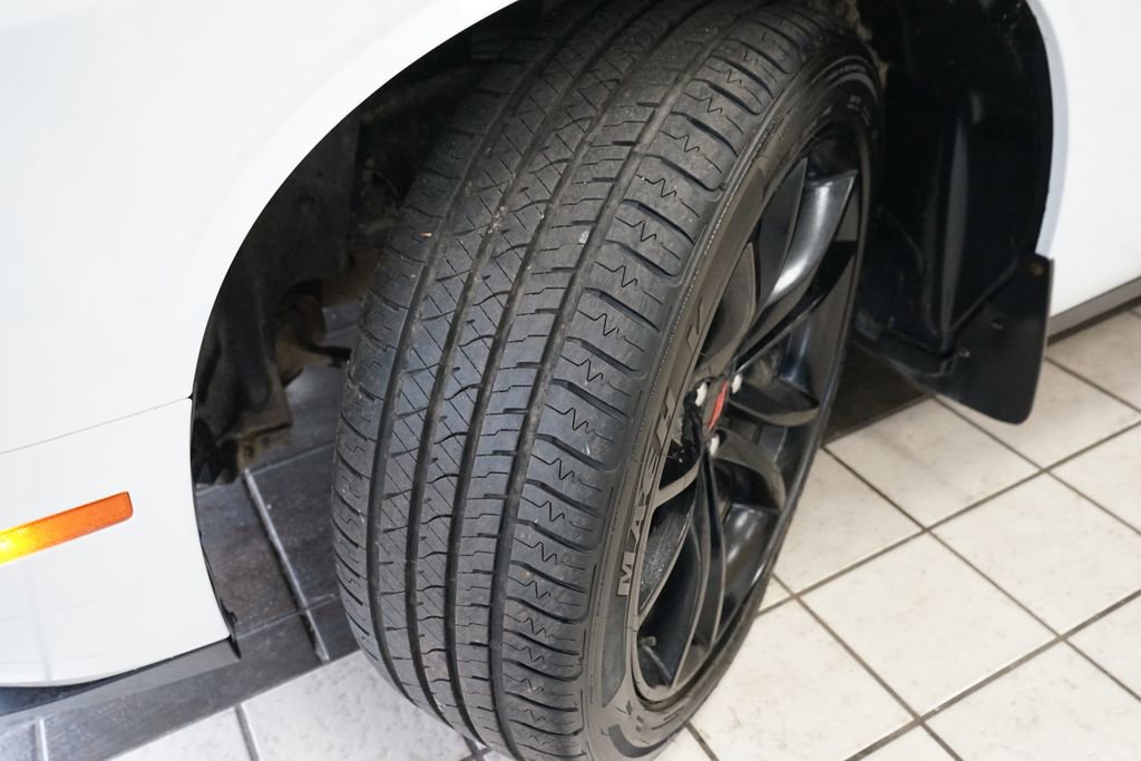 Used 2018 Dodge Challenger R/T w/ Blacktop Package image 45