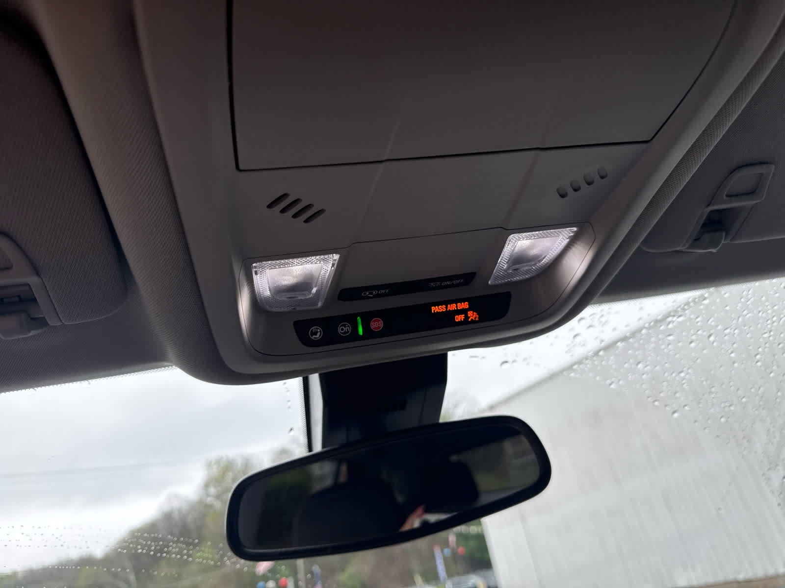 Used 2023 GMC Terrain SLE w/ Driver Convenience Package image 24