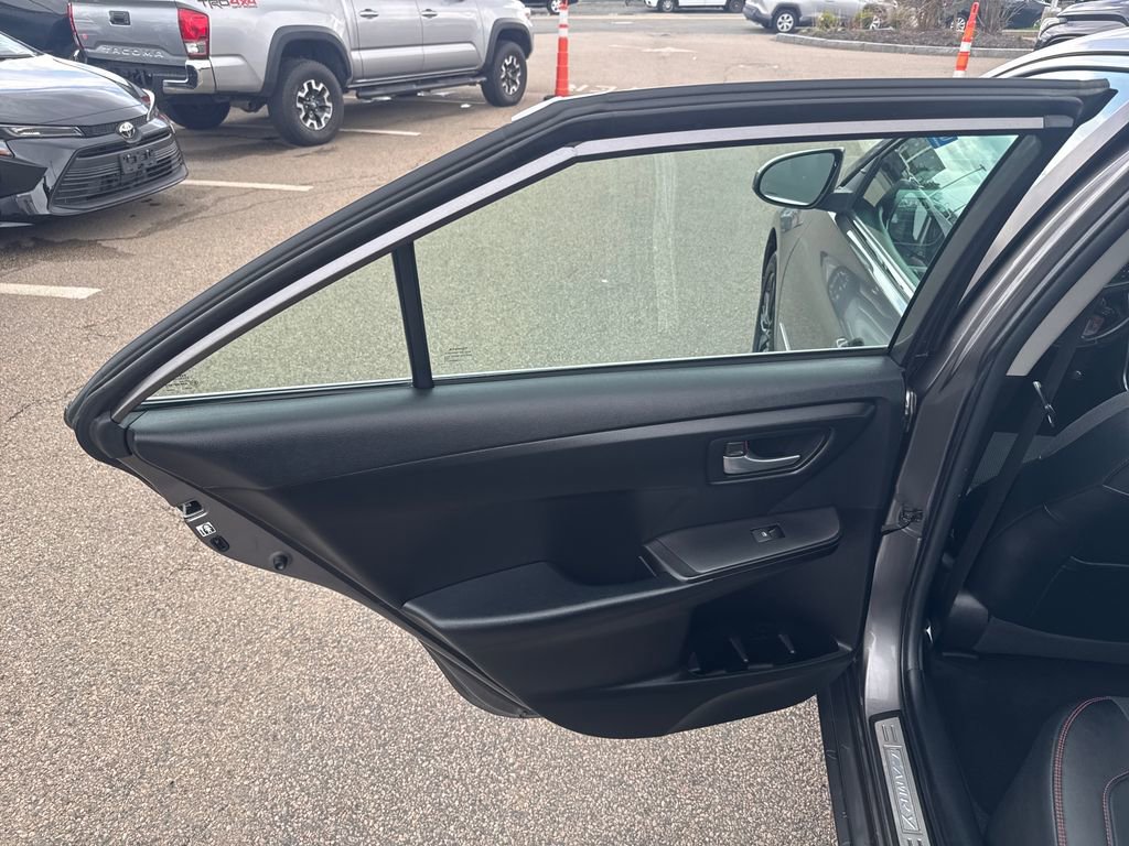 Used 2016 Toyota Camry SE w/ Protection Package (Q2) image 35