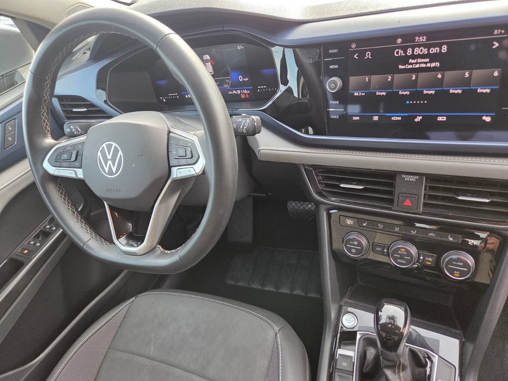 Used 2024 Volkswagen Taos SE FWD image 29