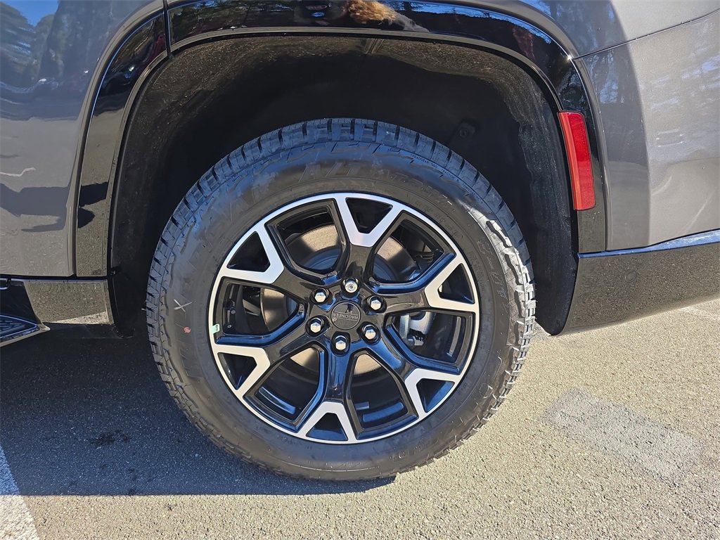 New 2025 Jeep Wagoneer Series II image 36