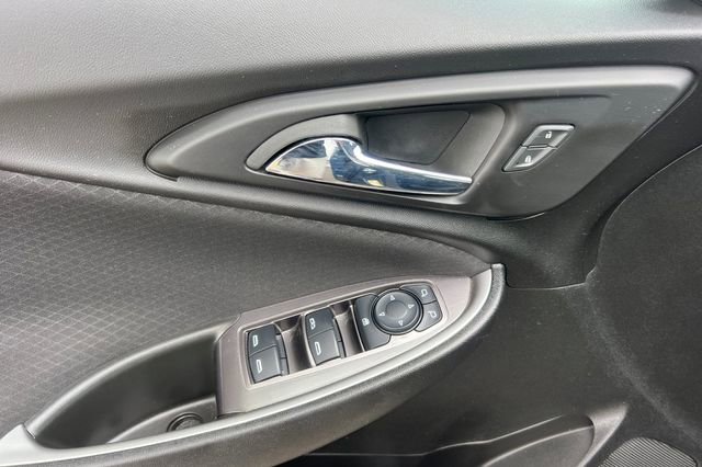 Used 2023 Chevrolet Malibu LT image 11