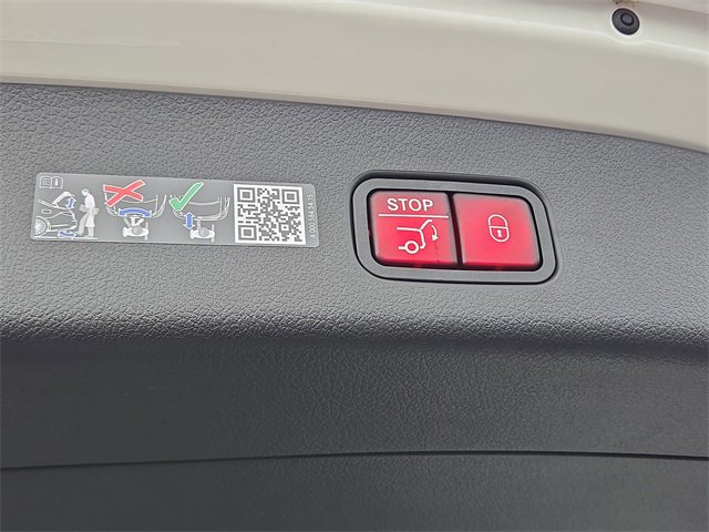 New 2026 Mercedes-Benz GLC 300 4MATIC image 31