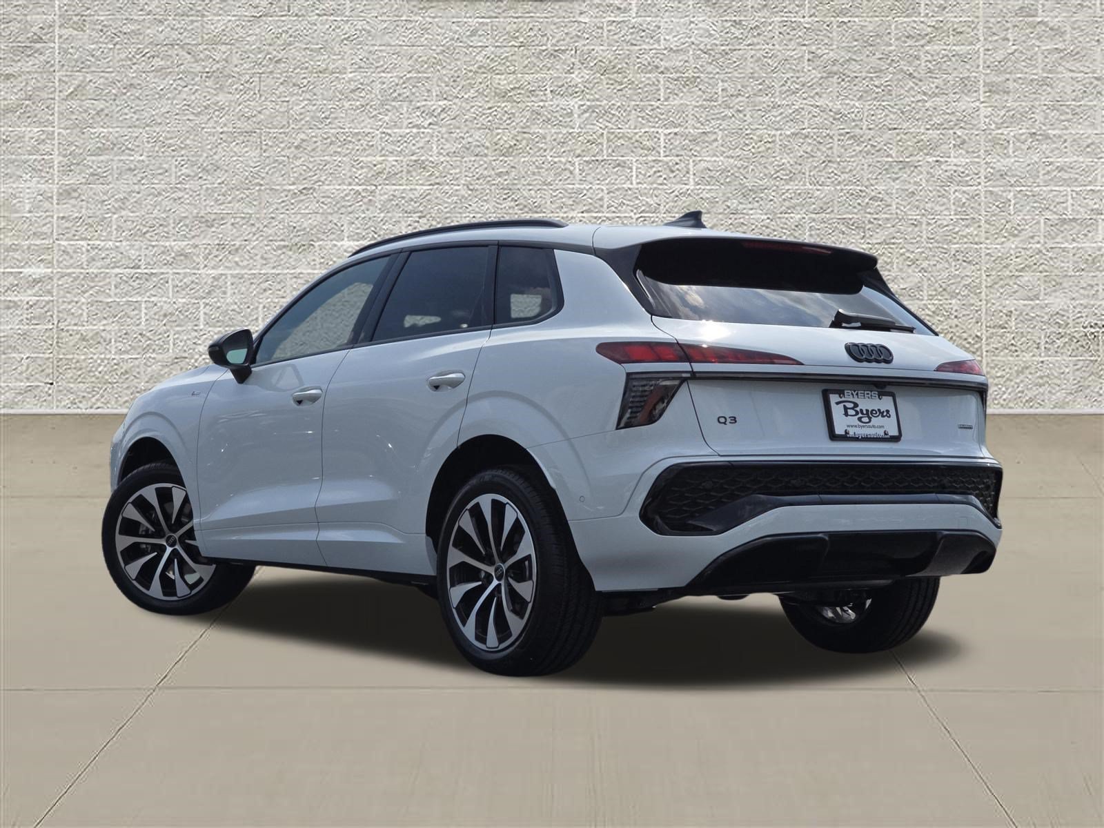 New 2026 Audi Q3 quattro 2.0T AWD/4WD image 5