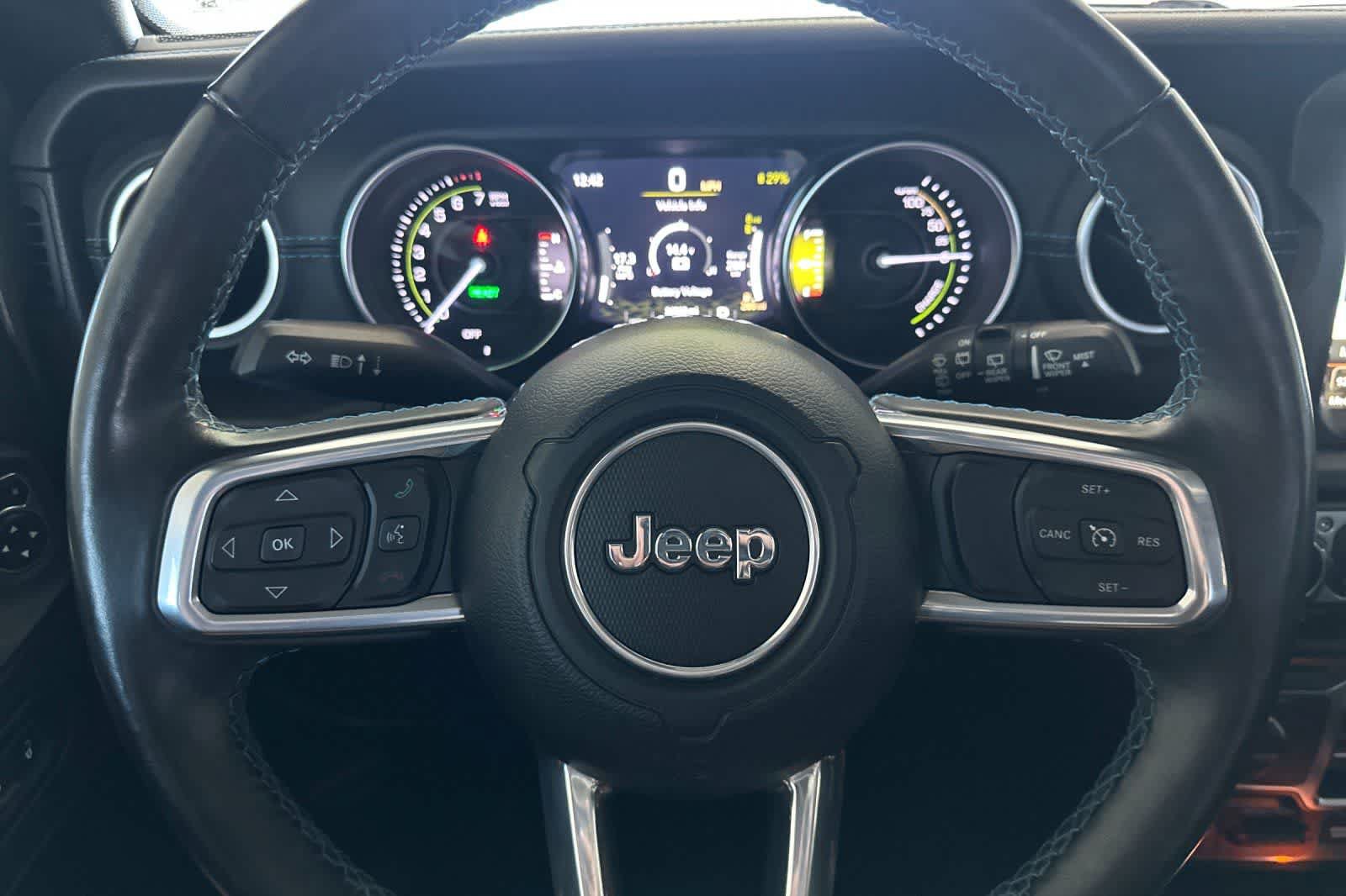 Used 2021 Jeep Wrangler Unlimited Rubicon 4xe w/ Cold Weather Group AWD/4WD image 26