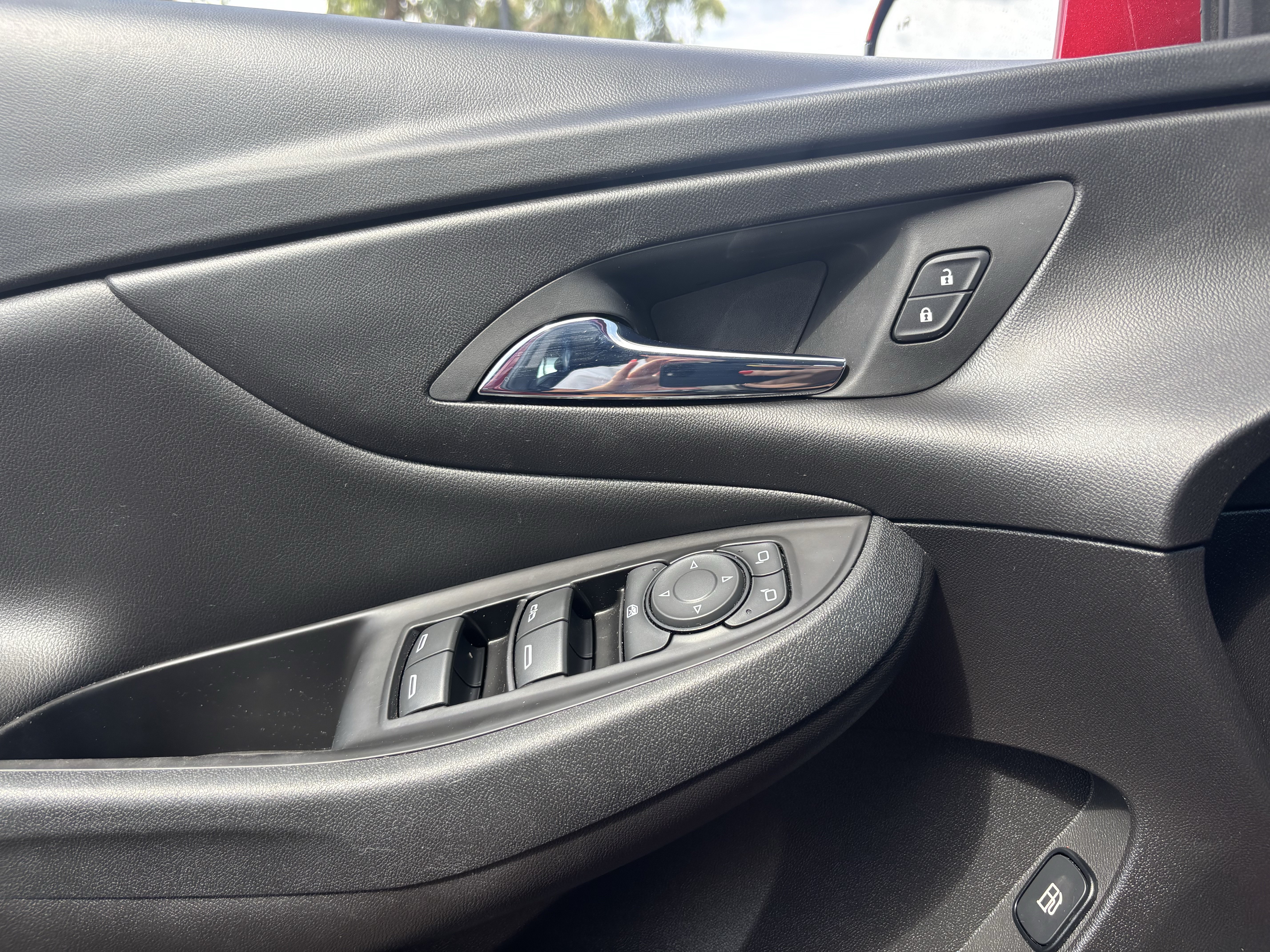 Used 2018 Chevrolet Volt LT w/ LT Driver Confidence Package FWD image 19