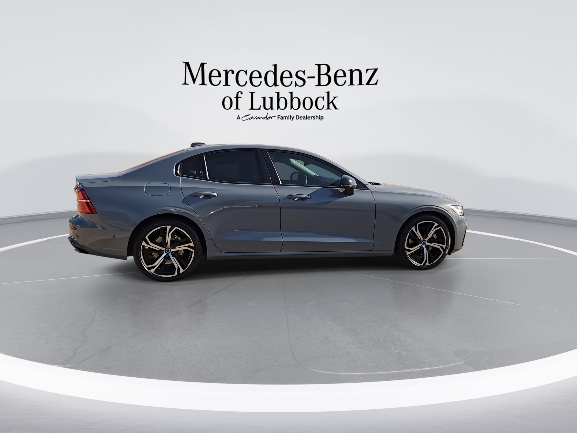 Used 2024 Volvo S60 B5 Plus FWD image 9