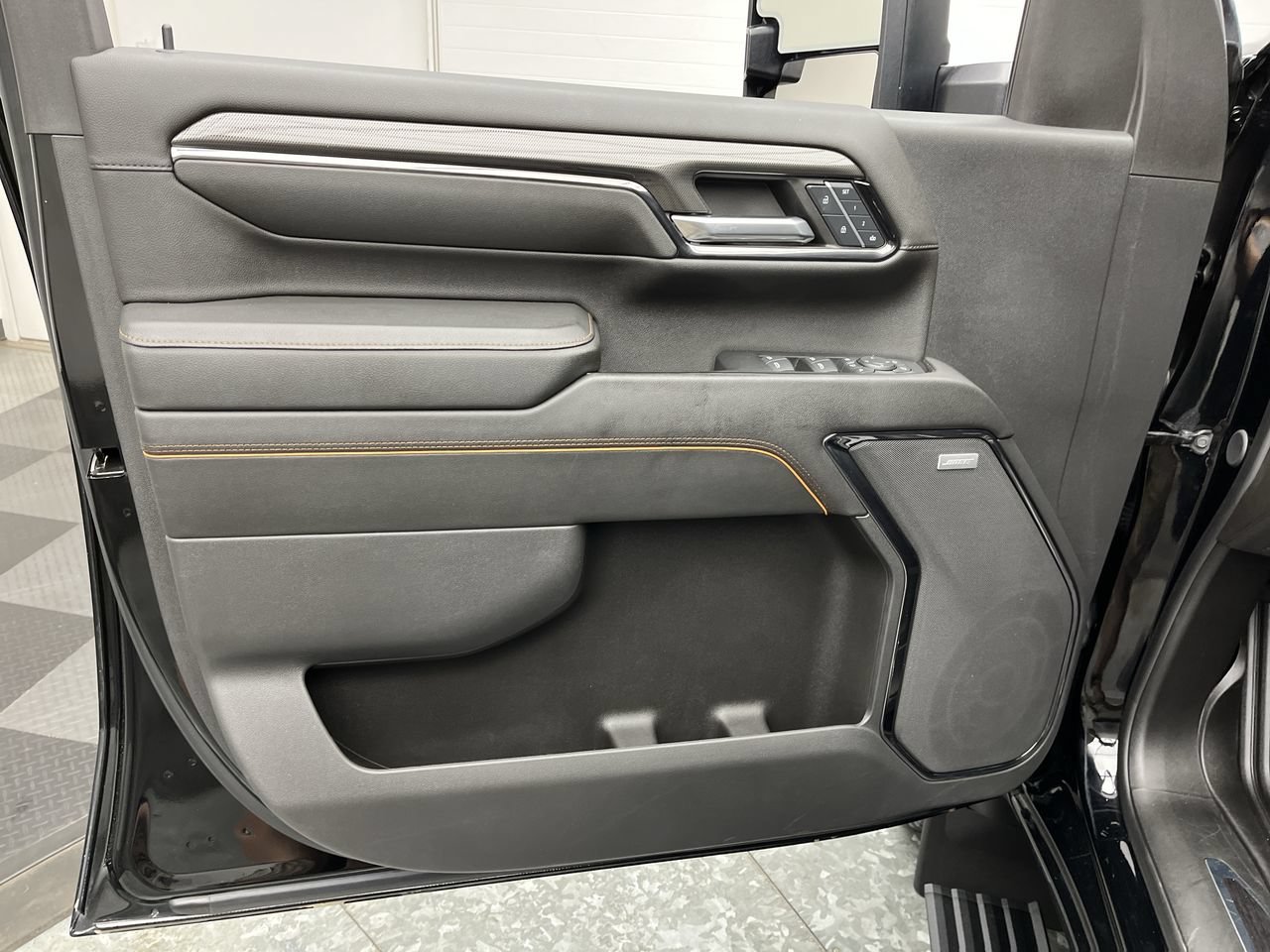 Certified 2024 GMC Sierra 2500 AT4 w/ AT4 Premium Plus Package AWD/4WD image 9