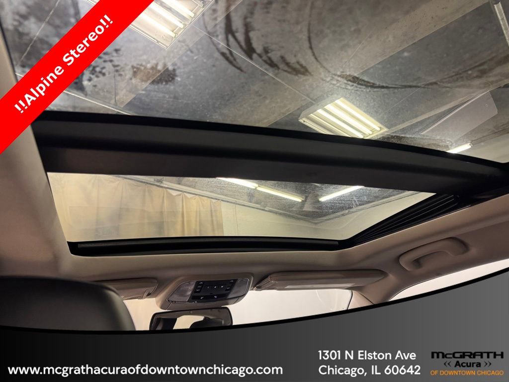 Used 2015 Chrysler 300 C image 31