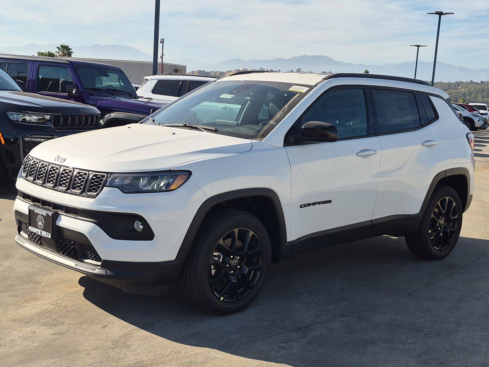 New 2026 Jeep Compass Latitude AWD/4WD image 3