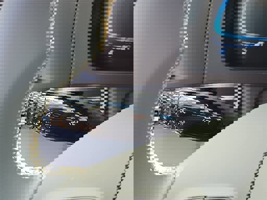 New 2026 Hyundai Elantra SEL Sport Premium image 28