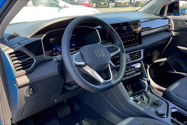 New 2025 Volkswagen Taos SE AWD/4WD image 7