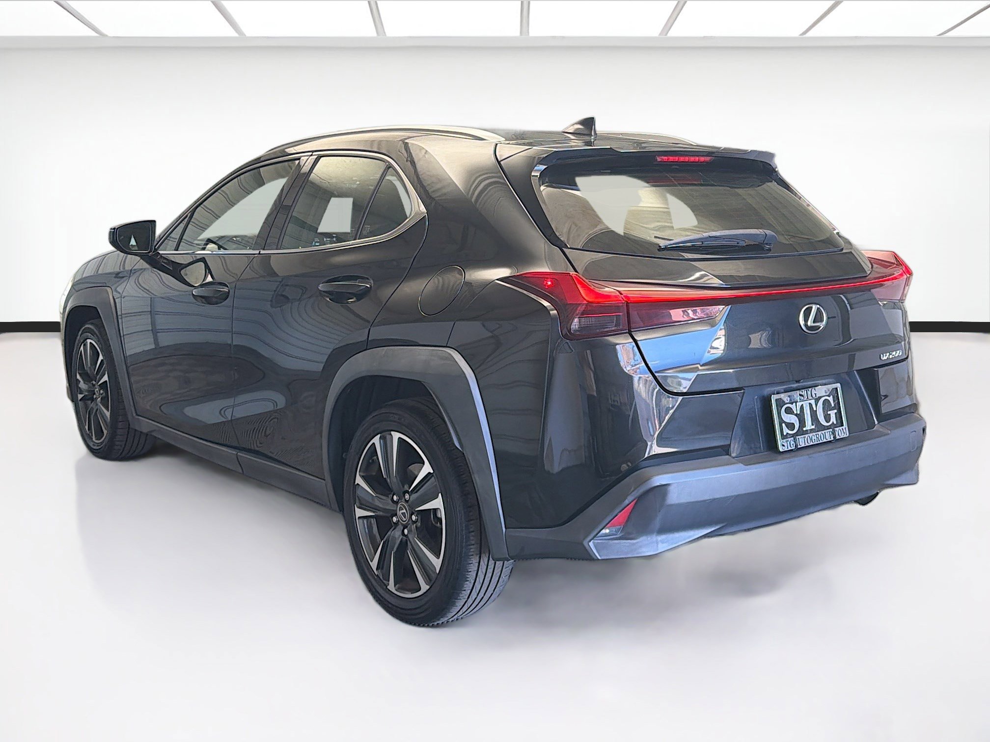 Used 2020 Lexus UX 200 w/ Accessory Package 2 image 6