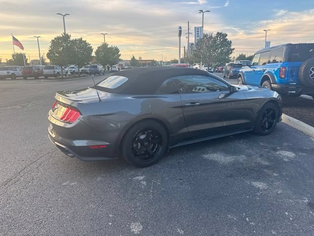 Used 2018 Ford Mustang Premium RWD image 7