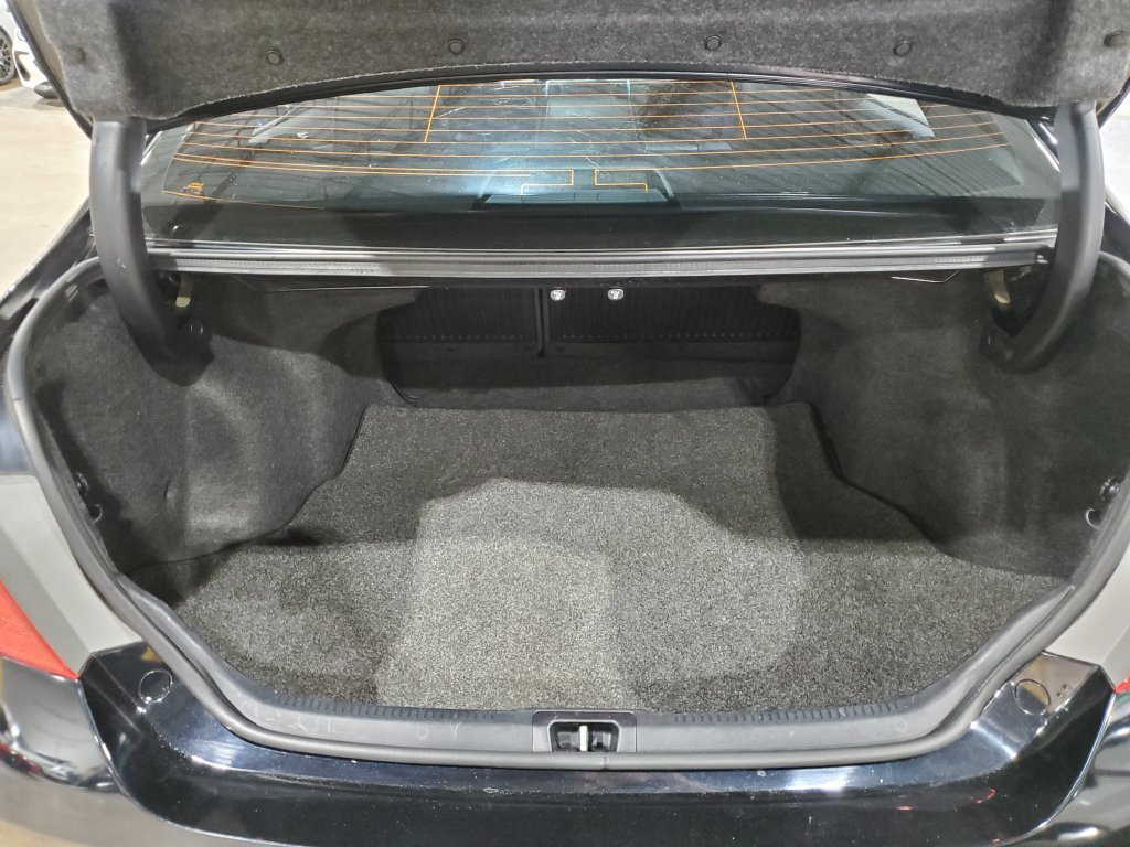 Used 2016 Toyota Camry SE FWD image 36