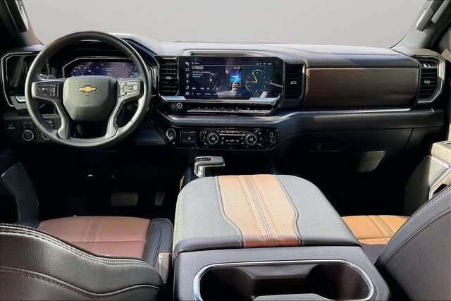 Certified 2024 Chevrolet Silverado 1500 High Country w/ High Country Premium Package AWD/4WD image 15