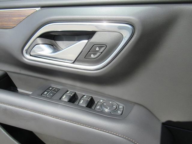 Used 2024 Chevrolet Suburban High Country w/ Advanced Technology Package AWD/4WD image 22