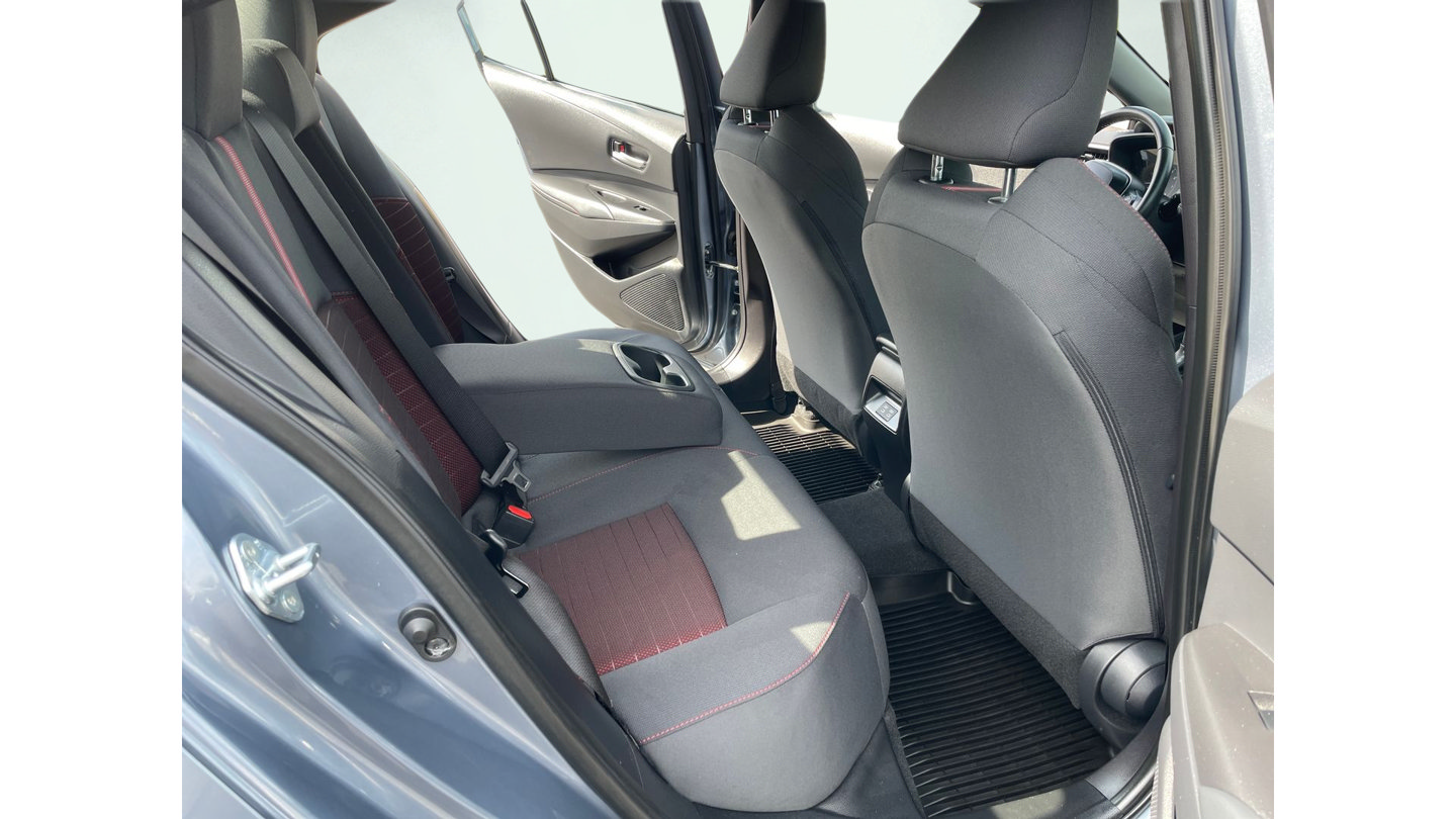Certified 2025 Toyota Corolla SE w/ Convenience Package FWD image 15