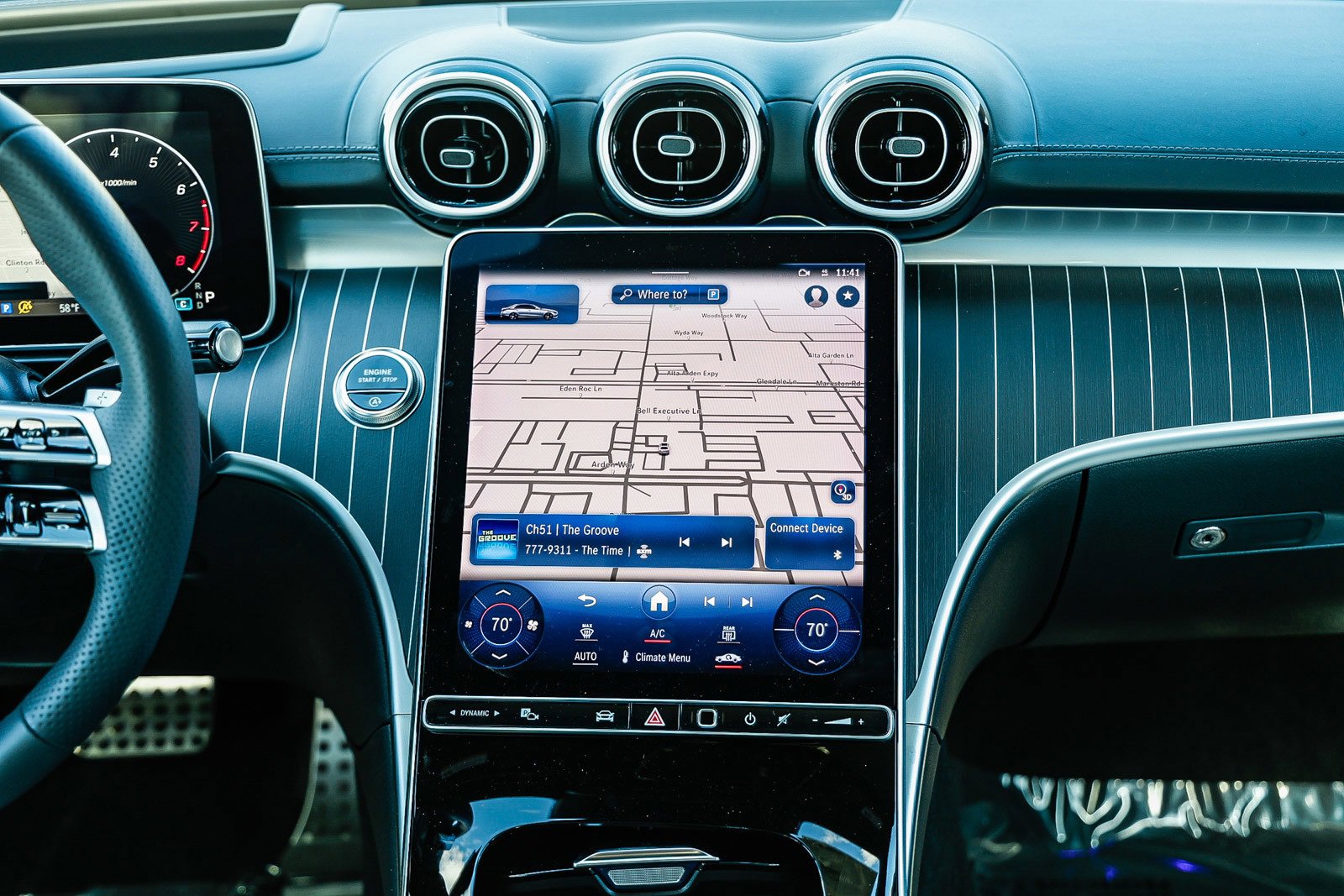 Used 2024 Mercedes-Benz C 300 Sedan image 11