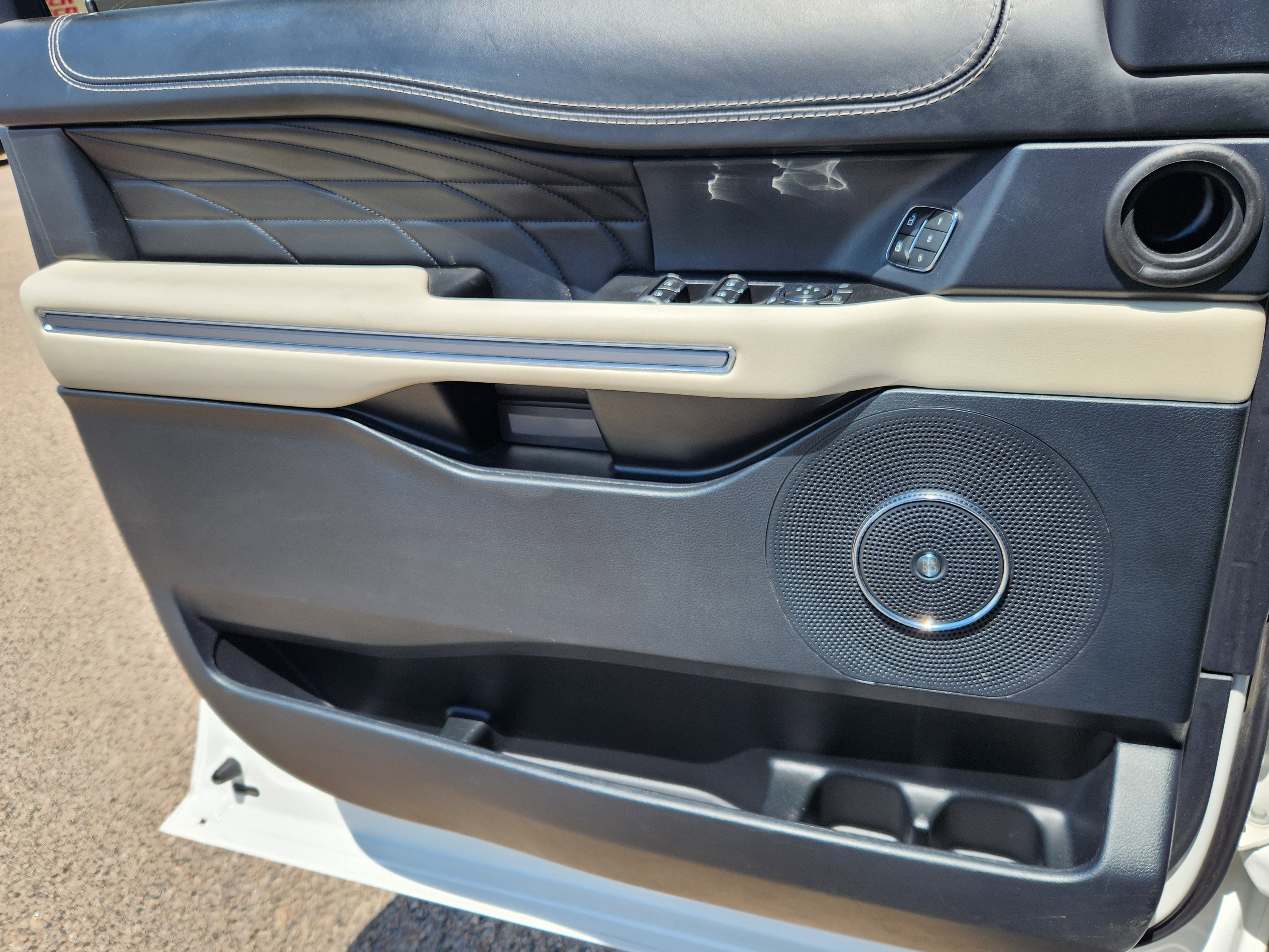 Used 2021 Ford Expedition Max Platinum image 7